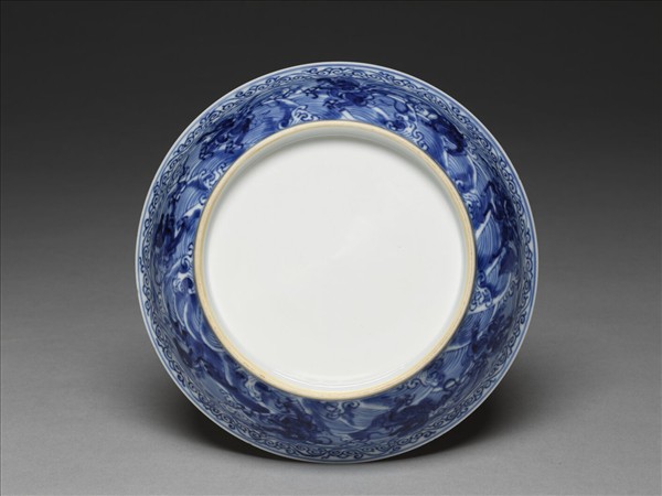青花波濤海獸紋盤