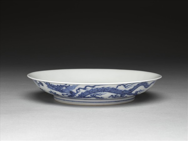 青花雙龍戲珠紋盤