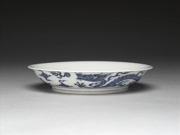 青花雙龍戲珠紋盤