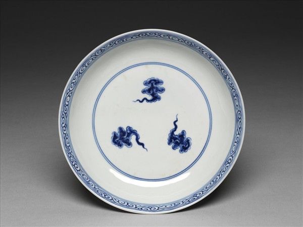青花雙龍戲珠紋盤