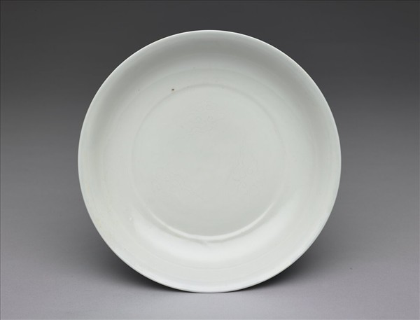 青花雙龍戲珠紋盤