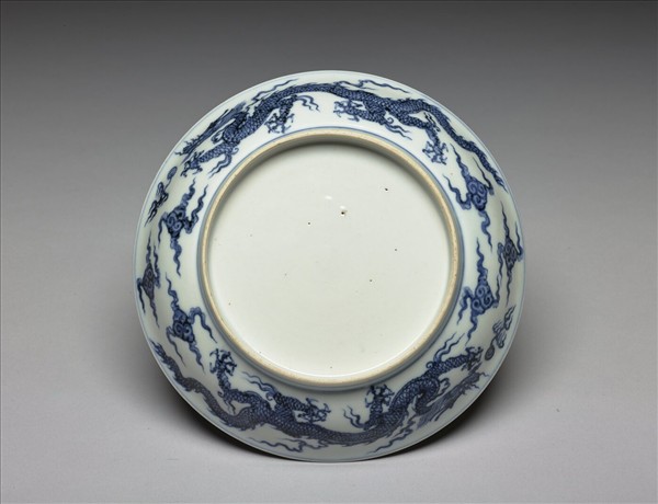 青花雲龍紋盤
