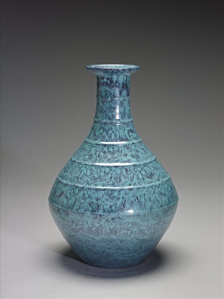 爐鈞釉弦紋瓶