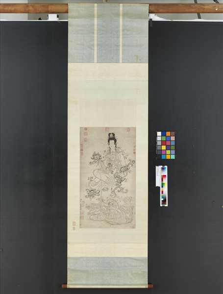 清徐燦畫瓶蓮大士　軸