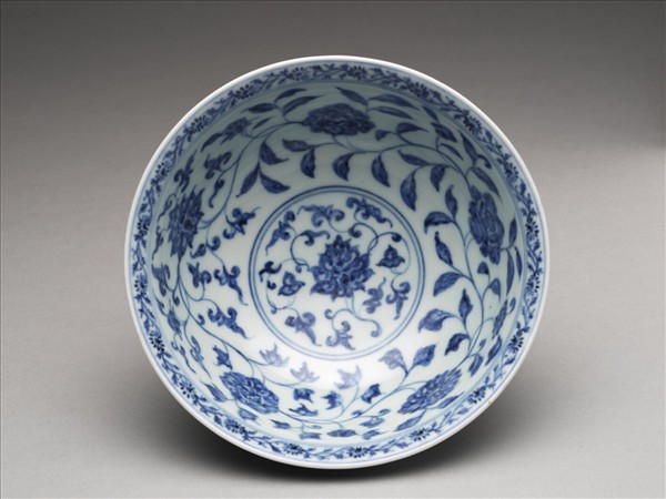 青花四季花卉紋碗