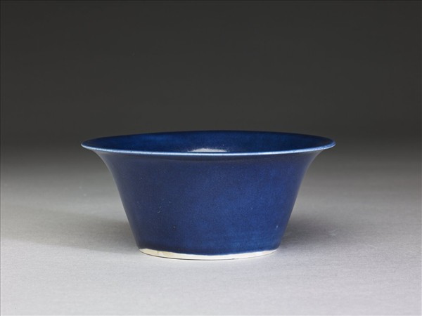 霽青釉撇口茶鐘