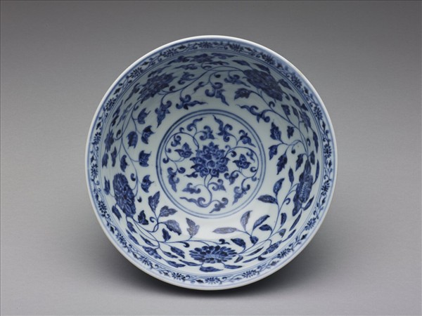 青花四季花卉紋碗