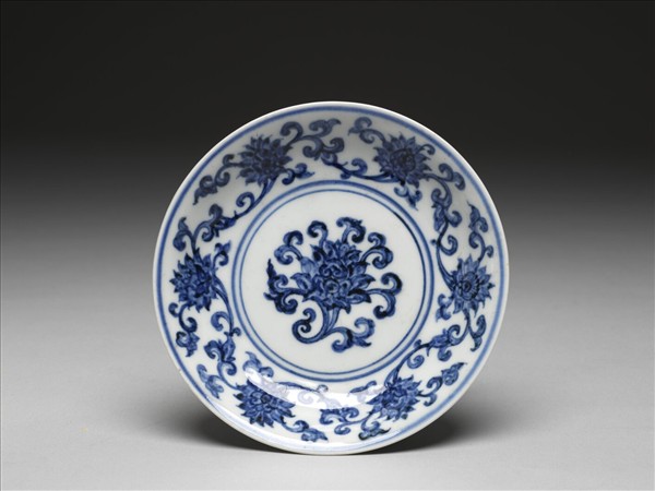 青花番蓮紋盤