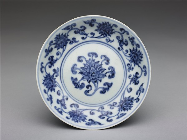 青花番蓮紋盤