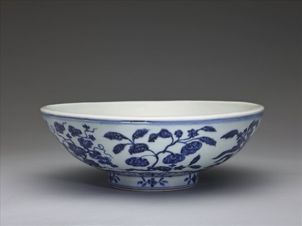 青花花果紋碗