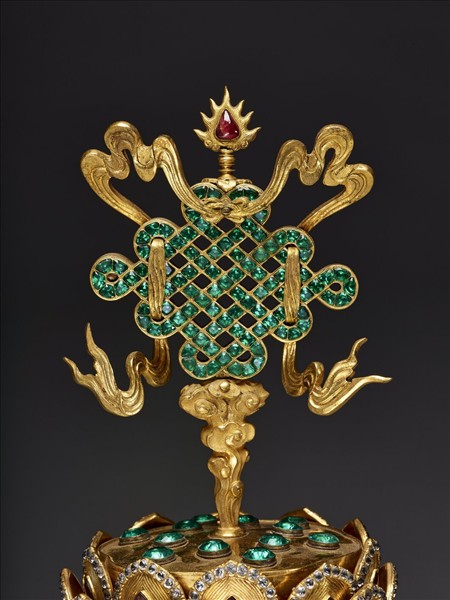 銅鍍金嵌假鑽八吉祥-吉祥結