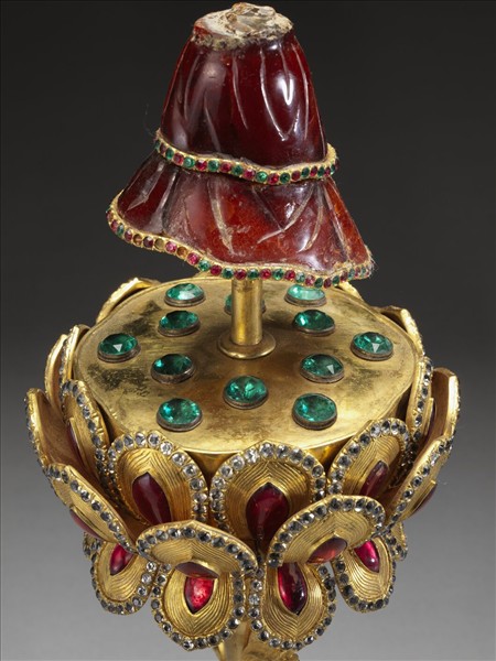 銅鍍金嵌假鑽八吉祥-勝利幢