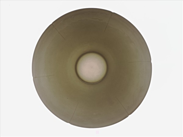 甜白釉龍鳳紋葵瓣口碗