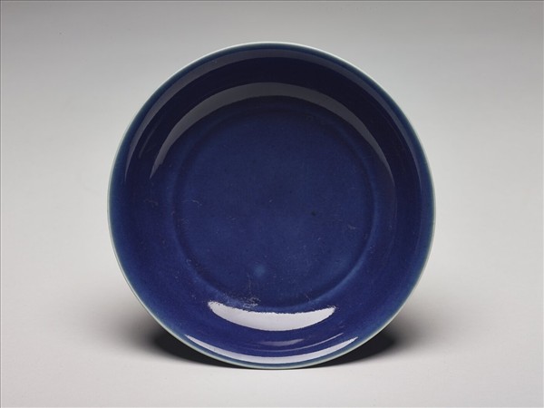 霽青釉劃花雙龍紋盤