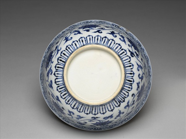 青花四季花卉紋碗