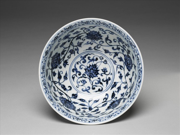 青花四季花卉紋碗