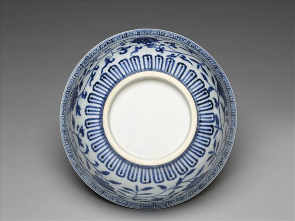 青花四季花卉紋碗