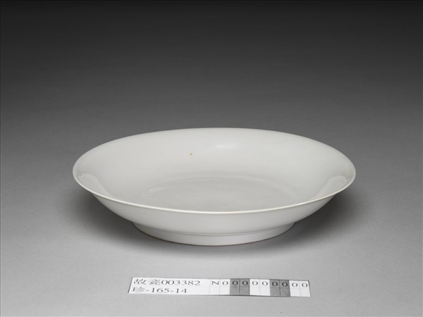 甜白釉碟