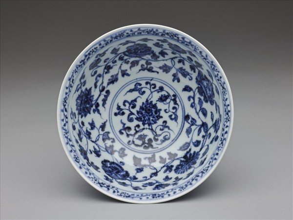 青花四季花卉紋碗