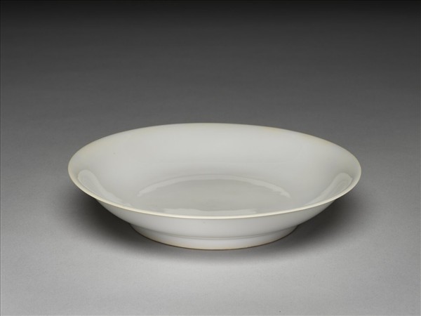 甜白釉碟