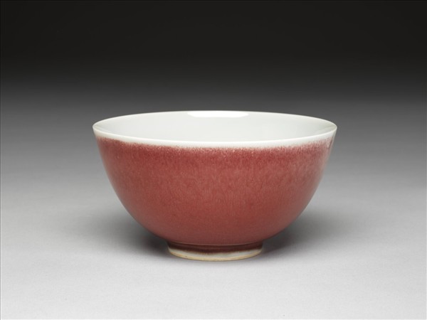 霽紅釉白裡碗