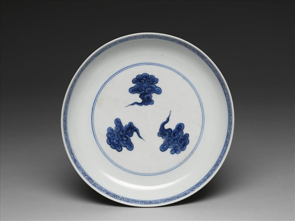 青花雙龍戲珠紋盤