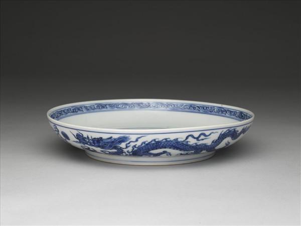 青花雙龍戲珠紋盤