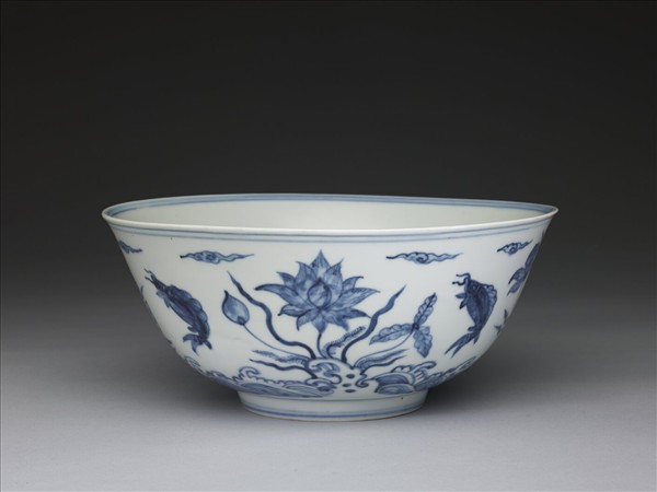 青花蓮塘游魚碗