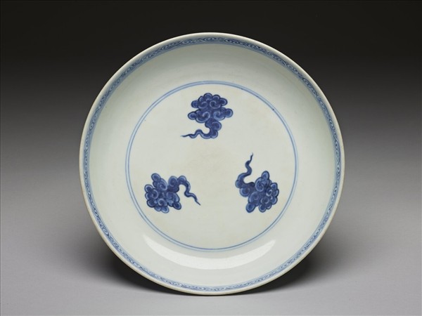 青花雙龍戲珠紋盤