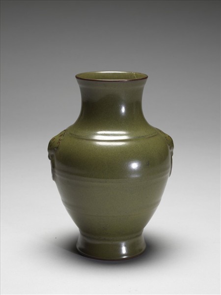 茶葉末釉獸耳弦紋壺