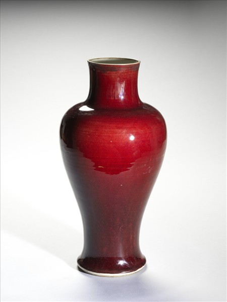 寶石紅釉瓶