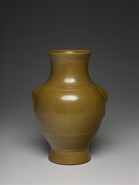 茶葉末釉獸耳弦紋壺