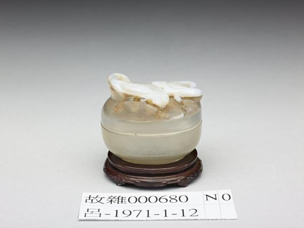 瑪瑙巧雕雙鶴盒