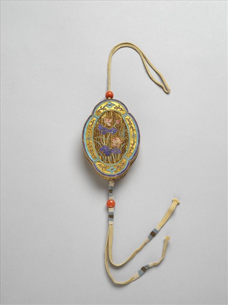 鍍金纍絲點翠牡丹盒式佩