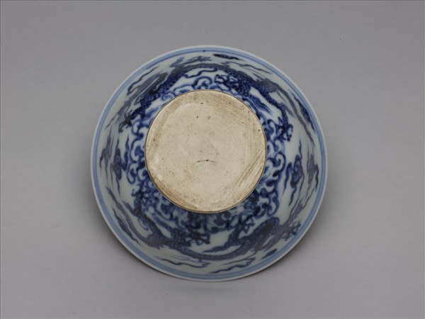 青花波濤龍紋高足杯