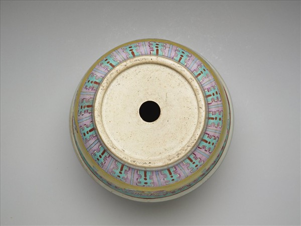 景德鎮窯 粉彩黃地「富貴吉祥」花盆