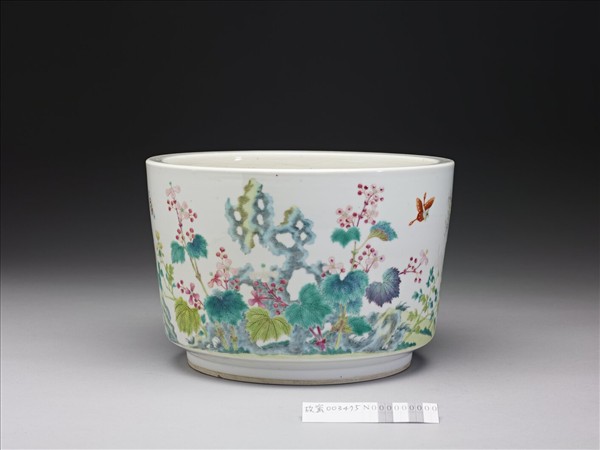 粉彩花蝶紋花盆