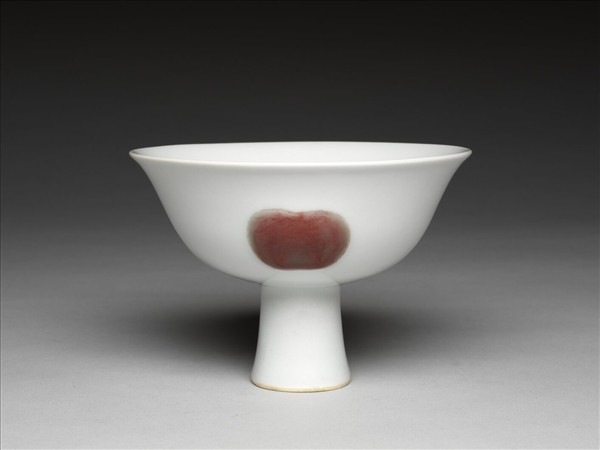 釉裡紅三果紋高足碗