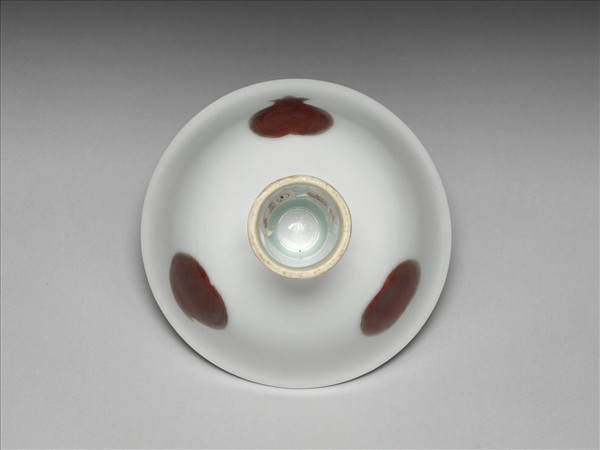 釉裡紅三果紋高足碗