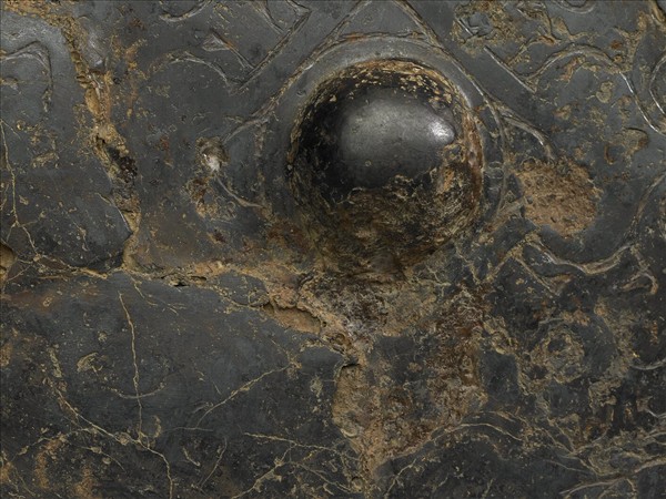 錯金銀夔鳳紋鐵鏡