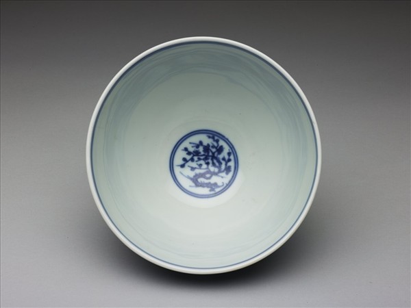青花歲寒三友圖碗