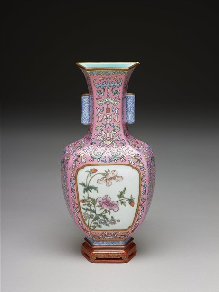 粉彩花卉紋轎瓶
