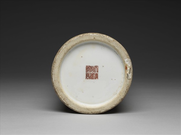 粉彩葫蘆開光人物圖帽筒