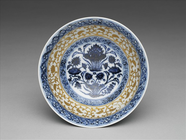 青花蓮塘紋金彩碗