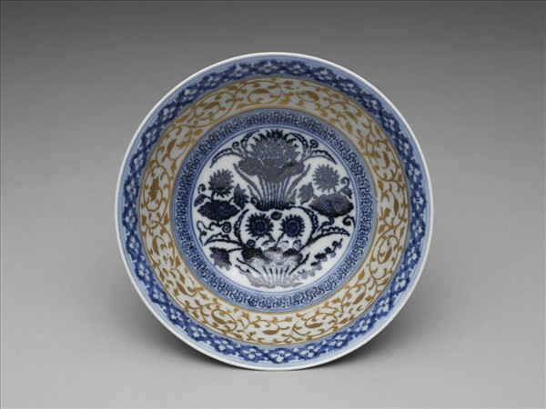 青花蓮塘紋金彩碗