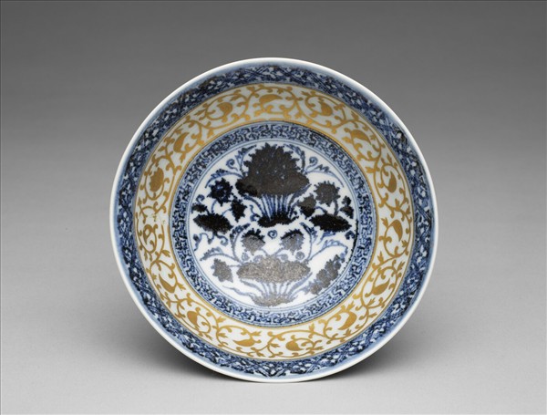 青花蓮塘紋金彩碗