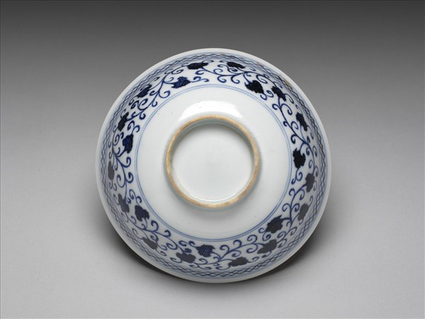 青花蓮塘紋金彩碗