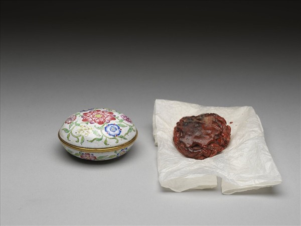 銅胎畫琺瑯花卉盒- 故宮