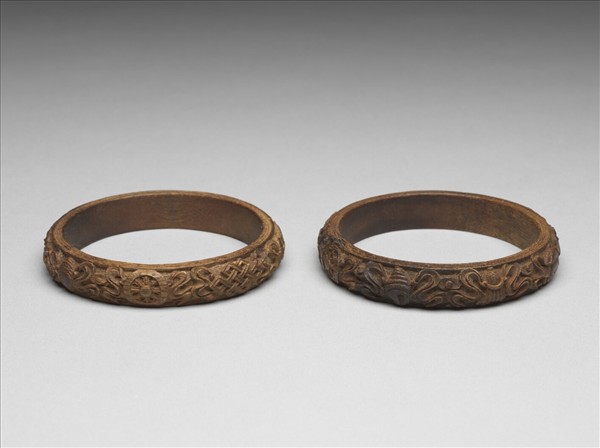 茄楠木雕八寶鐲