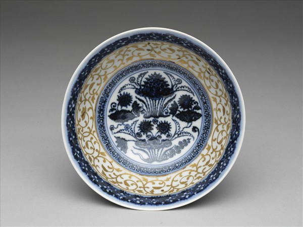 青花蓮塘紋金彩碗